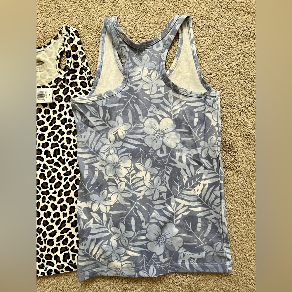 Three Girl’s Tanks - Picture 5 of 8